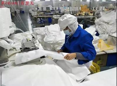 剛剛放假就復工,武漢一企業正月初一開工生產醫療防護品